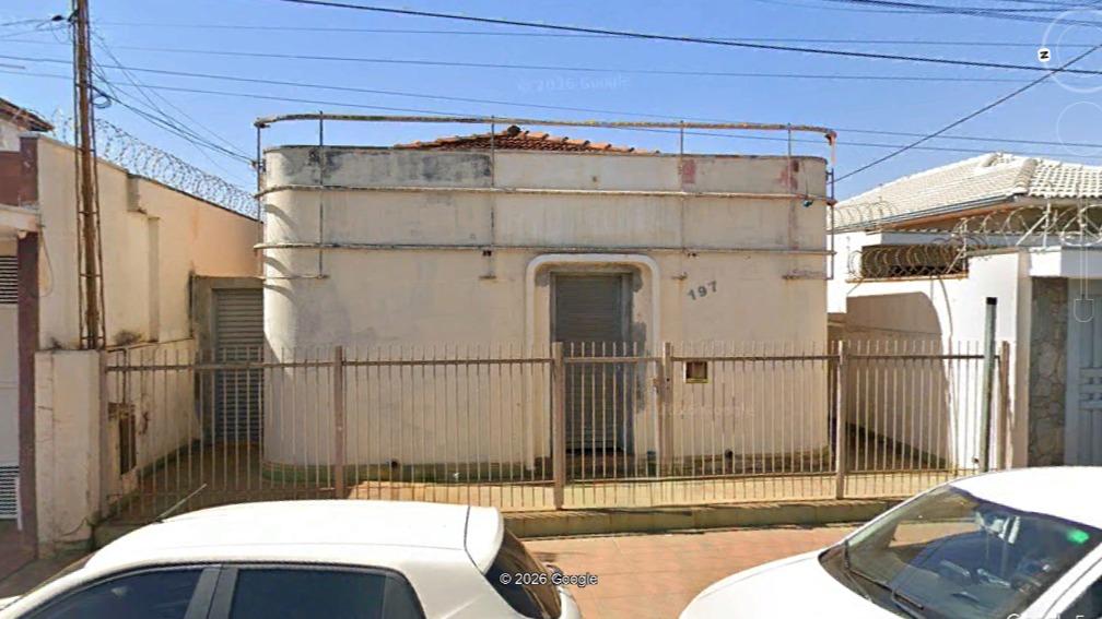 Prédio residencial com terreno de 378,30m² - Pontal/SP