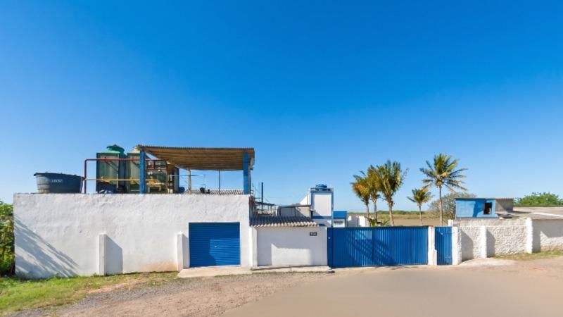 Área de 2.000,00m² em Barra do Furado com 55,00m de frente para a Estrada Francisco Manhães Neto – Quissamã/RJ