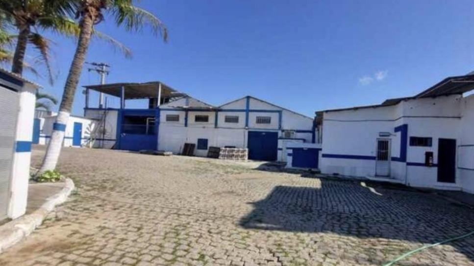Área de 2.000,00m² em Barra do Furado com 55,00m de frente para a Estrada Francisco Manhães Neto – Quissamã/RJ