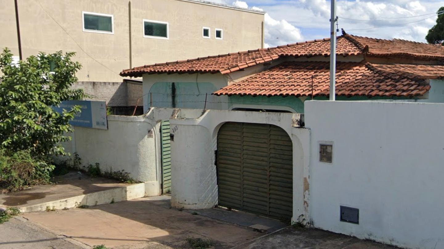 Casa com 600M² contando com 4 quartos, 2 banheiros e uma garagem em Vapabucu - Sete Lagoas/MG