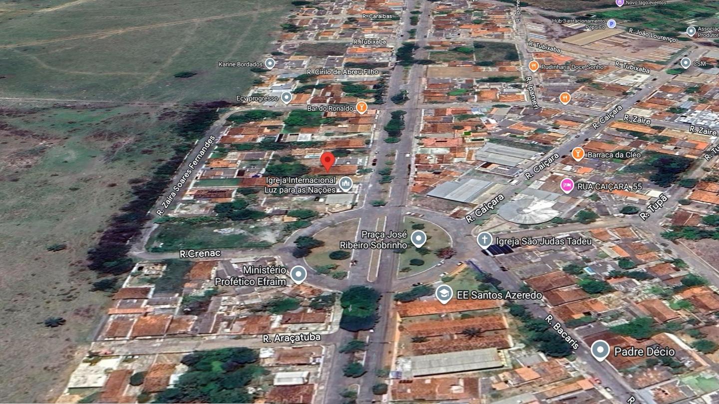 Casa com 600M² contando com 4 quartos, 2 banheiros e uma garagem em Vapabucu - Sete Lagoas/MG
