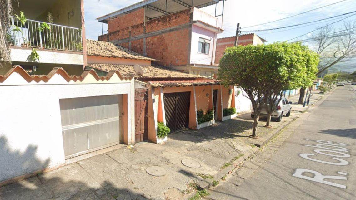 Imóvel no lote 17 com a quadra 197 com uma área de 356m² em Bangu - Rio de Janeiro/RJ