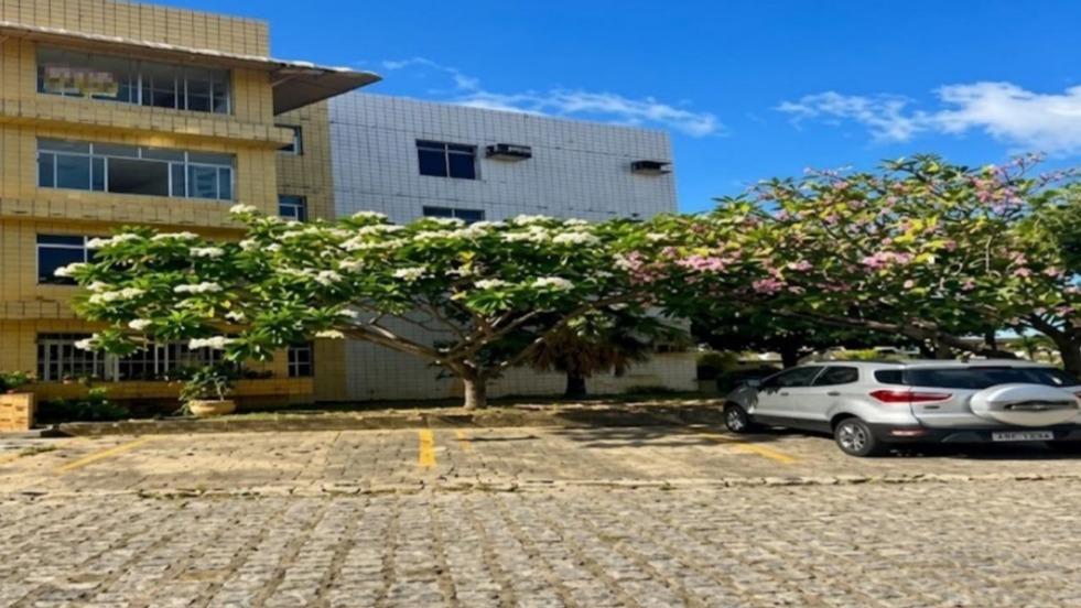 Apartamento nº 002 com Área útil de 97,51 m² e área comum de 11,14 m² no Edifício Residencial Tupinambás – Maceió/AL