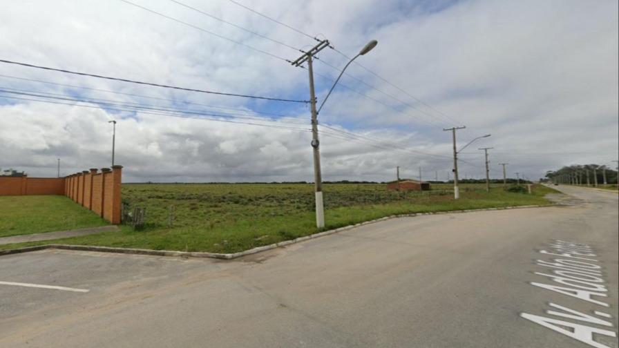 Terreno próprio para construção com área total de 3.000 m², localizado no Loteamento Planalto Mirandão - Crato/CE