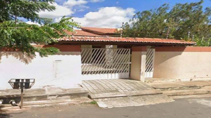 Casa e seu terreno com área de 450,00 m², Lote 15 da quadra U-2 loteamento Brasília Juazeiro do Norte/CE