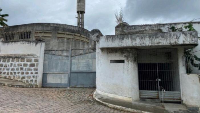 Prédio Comercial – Área do Terreno: 1.600 m² – Pitanga, Pesqueira/PE.