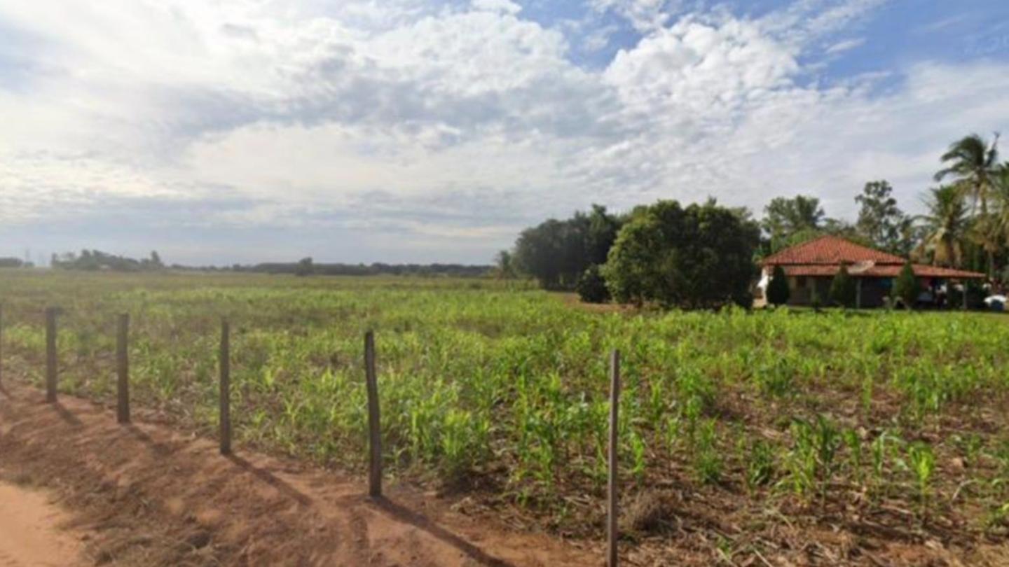 Parte de terras próprias desmembrada da propriedade " Fazenda Mangabeira"
