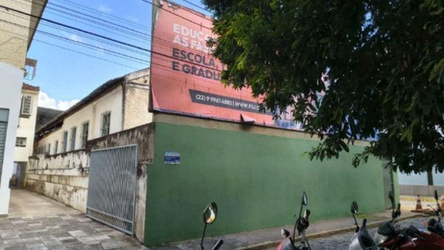 Imóvel de 687,84M² em Nilo Peçanha com quadra coberta - Itaperuna/RJ