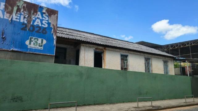 Imóvel de 687,84M² em Nilo Peçanha com quadra coberta - Itaperuna/RJ